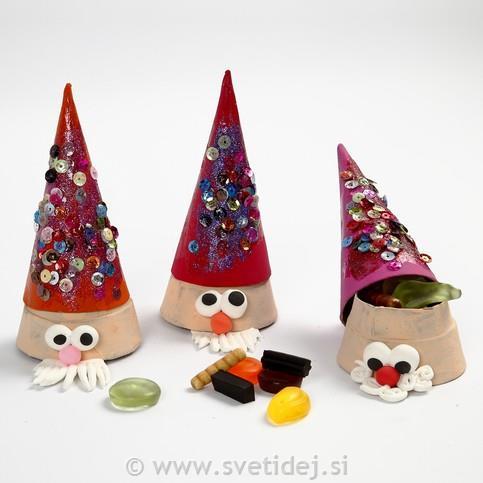 Škatlice stožci, 6,5 cm, set 4
