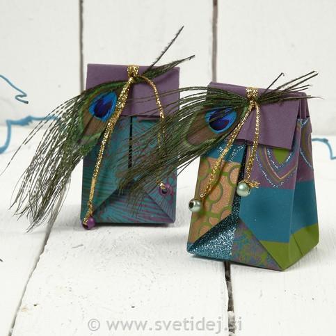 Pavja peresa, 25-30 cm, set 10