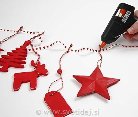 Leseni okraski-obeski 5,5-8,5 cm, set 4
