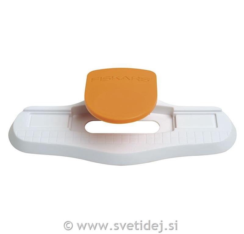 Luknjač robov z zamenljivimi kasetami